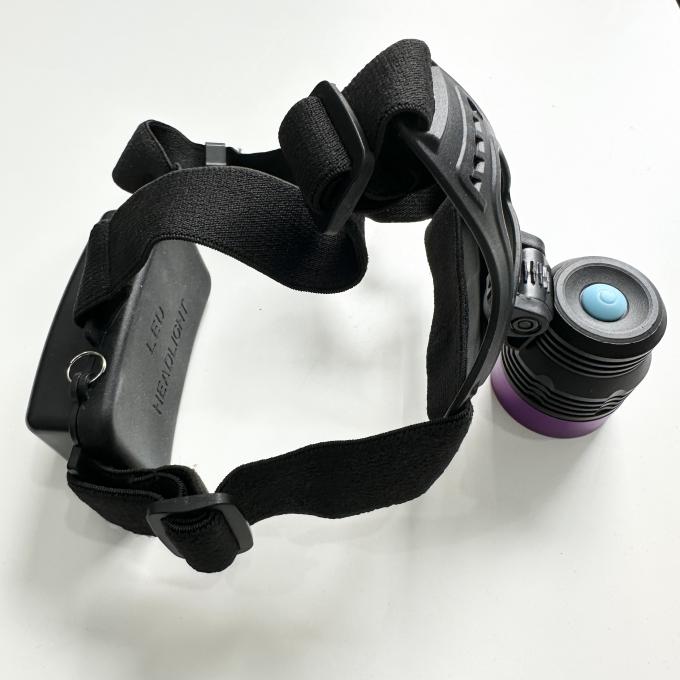 Lampe frontale UV à particules magnétiques fluorescentes DG-3101S avec une longueur d'onde maximale de 365 à 370 nm et 2 piles de batterie au lithium 18650 3