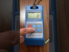 Les Teslamètres numériques mesurent le champ magnétique et la densité de flux.