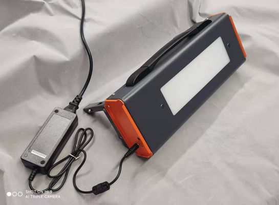 Visionneuse de films radiographiques LED HFV-4010P avec zone de visualisation de 400 x 100 mm, commande manuelle + pédale et visualisation de densité > 4,0