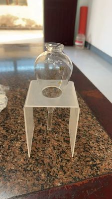 Tube de centrifugation pour suspension fluorescente avec support pour tests de bain de particules magnétiques