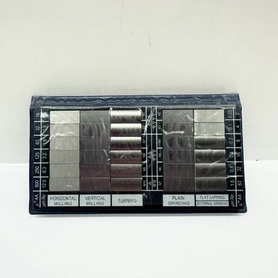 Ensemble de blocs de comparaison de rugosité de surface Ra 0,025 ∼ 6,3 μm pour l'inspection de l'usinage des métaux