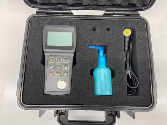 TG-4100B, mesureur d'épaisseur ultrasonique portable pour la mesure de matériaux minces et de couches revêtues