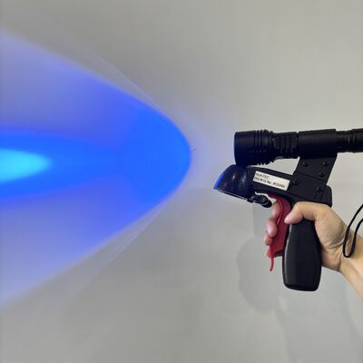 DG-B10 Pouvoir de pulvérisation de lumière UV à une main 57.4 mW/cm2 365 nm NDT Braquette de test fluorescent Adaptation lampe de poche ultraviolette