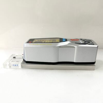 Testeur de rugosité de surface portable 14 paramètres avec écran matriciel à points OLED 128 x 64 spectrogramme