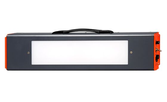 Équipement CND doté d'une technologie innovante de visionneuse de films à LED avec une zone de visualisation de 400x100 mm et son utilisation