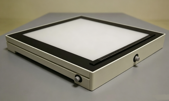 HFV-700D Large Size NDT LED Lecteur de film à rayons X 18×19 pouces Écran Lampes de vision radiographique industrielle