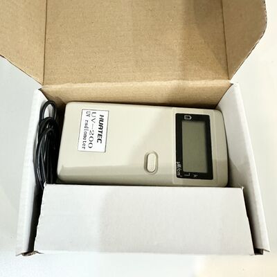 Radiomètre UV compact à longueurs d'onde multiples sondes à faible éclairage 9V à batterie