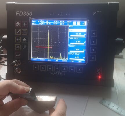 Détecteur de défaut numérique à ultrasons à étalonnage automatisé FD350